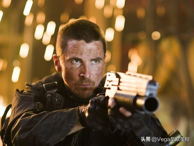 主角死的死伤的伤，很多人都觉得这些电影受到了“诅咒”