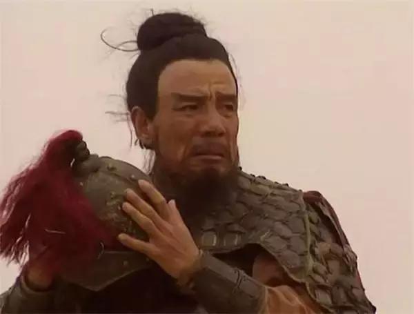 一生饰演配角、丑角，高俅形象堪称经典，老戏骨内心善良德艺双馨