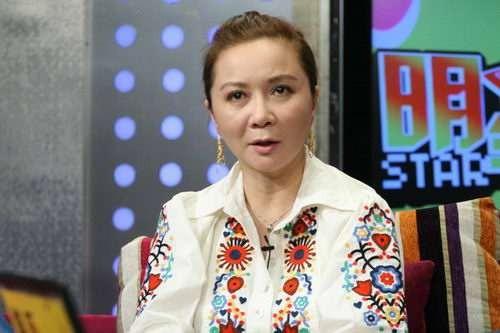 蔡明之子丁丁:36岁还未婚,是蔡明的骄傲也是她的心病