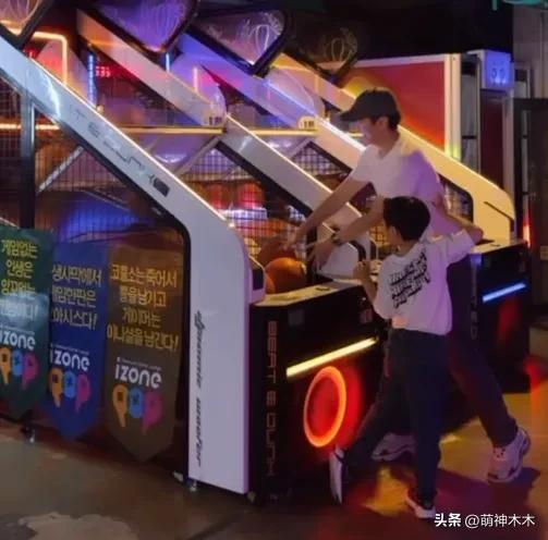 蔡琳高梓淇和解！离婚3年后父子俩终于见面，女方晒合影否认复合