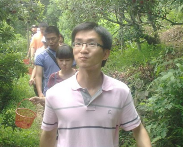 11年前,温州动车事故中失去父母幸存下来的小伊伊,如今怎么样了