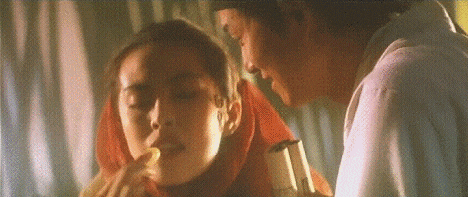 徐克的《青蛇》香艳撩人,原来张曼玉玩的尾巴藏着这么深的暗示