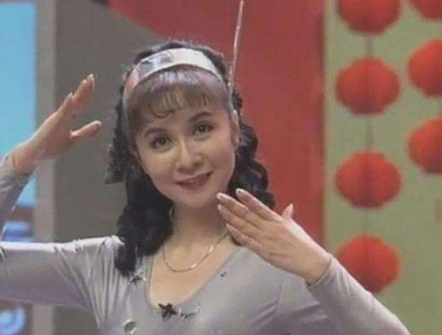 蔡明之子丁丁:36岁还未婚,是蔡明的骄傲也是她的心病