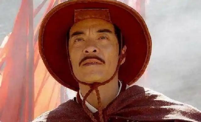 明明是同母三兄弟，多尔衮为何要亲近弟弟多铎，打压哥哥阿济格？