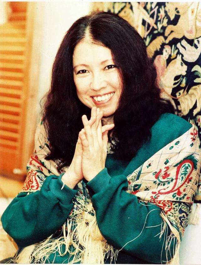 西部歌王王洛宾：3次坐牢，离婚又再婚，去世后儿子为他打官司