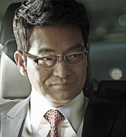 韩国电影《嫌疑人》中的间谍与反间谍