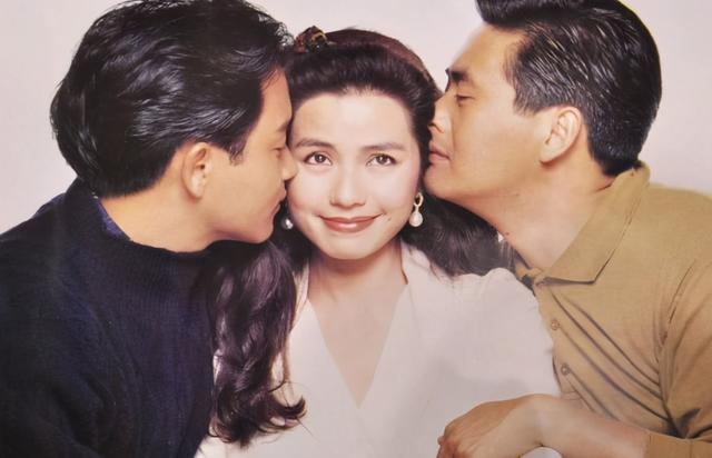 当年周润发为报知遇之恩，拍出了这部港片，却不小心成为了经典