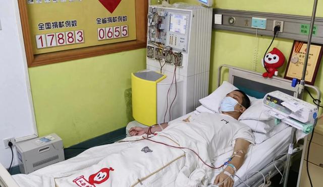 从通知别人到被通知,血站员工完成了16年来的捐髓心愿