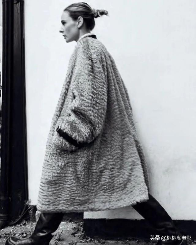 丽贝卡·弗格森《ELLE》封面大片,镜头前释放强大女王气场