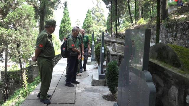 回忆峥嵘岁月！400多名三线建设老兵到盘州重走故地