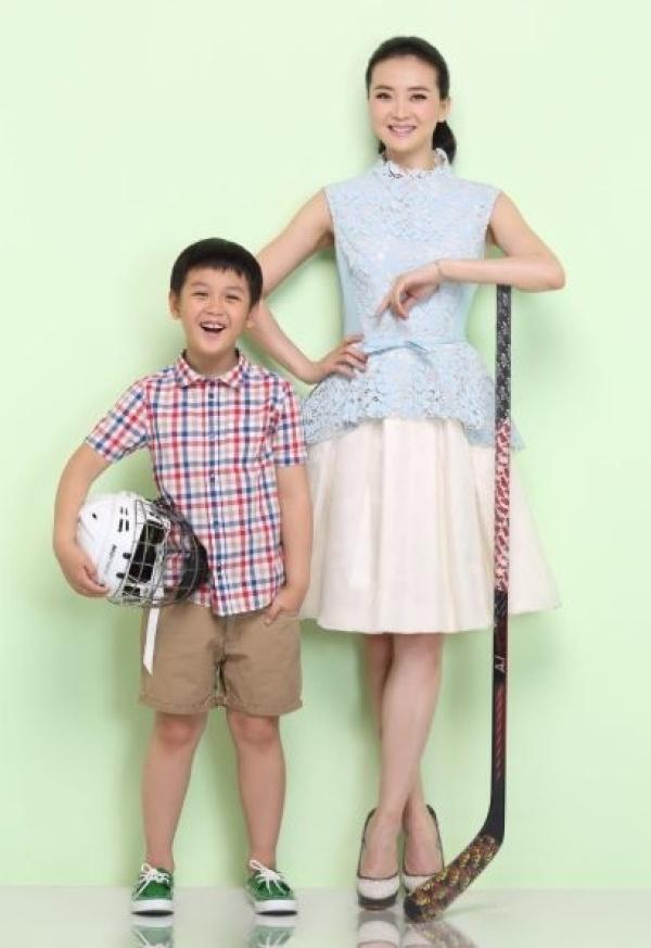 王艳终究是老了！高清镜头露真实状态，这才是45岁该有模样