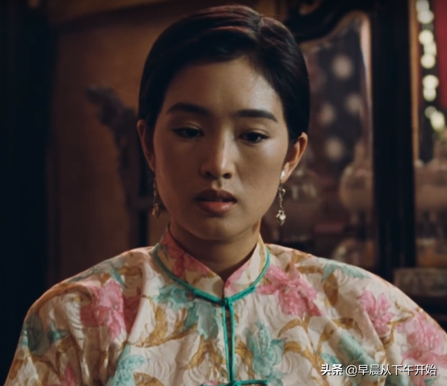 《活着》电影与原著对比,张艺谋导演为什么没有拍出所有的绝望?