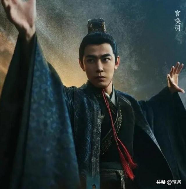 这一夜，“大海哥”秒了刘学义，才发现男明星只要个子高就丑不了