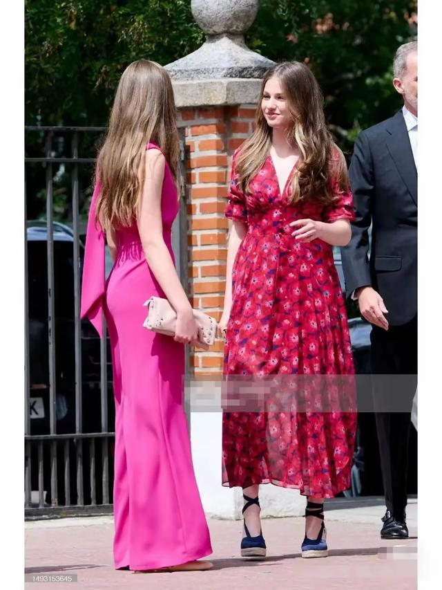 长腿美少女！17岁的索菲亚公主，这身材很欧美，衣品直逼母亲莱后