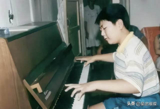 结婚3年后，回头再看郎朗和吉娜的处境，善恶报应都应验了