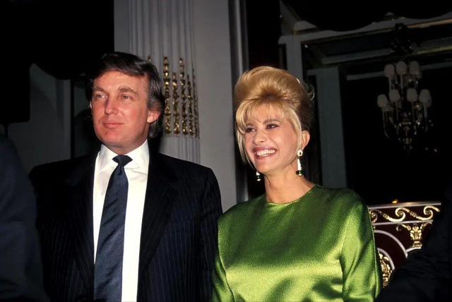 特朗普前妻伊凡娜：离婚后一生未改夫姓，逝后被特朗普当家人安葬