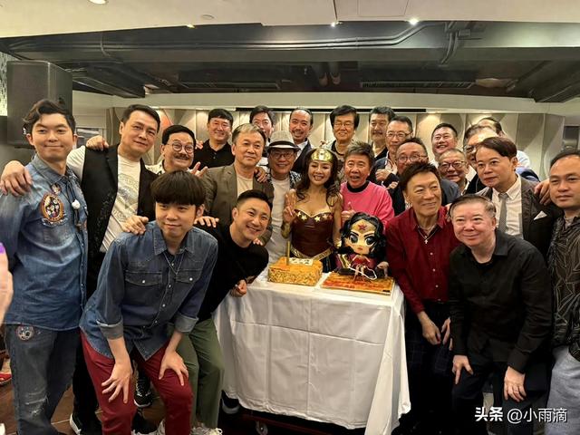 「波霸」叶子楣喜迎58岁化身神力女超人，超凶F级曲线全现形