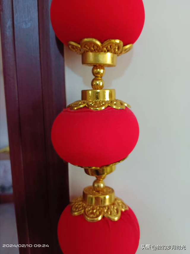 青岛地区婚姻习俗：认门。