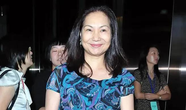 S妈战神附体，全国各地招兵买马，誓要为大S讨公道，战兰应战了