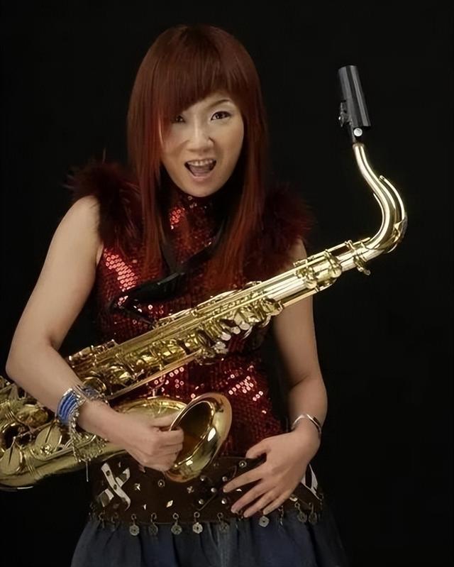 传奇花旦”李玉刚的成名史，艳比妖姬却皈依佛门，他经历了什么