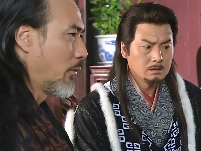 《水月洞天》尹天雪,好好的大小姐不做,为啥要偷学尹仲的武功?