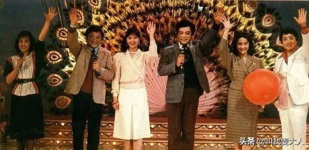 王刚的3个女人：与小20岁娇妻很幸福，前妻成方圆如今怎样了？