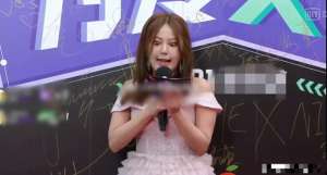 身材魁梧(美女主持人眼睛像快掉出来，身材魁梧被批丑，旧照太美揭悲惨真相)