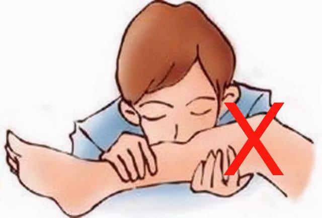 广西一公园连续6次出现银环蛇，是中国最毒的蛇，被咬了怎么办？