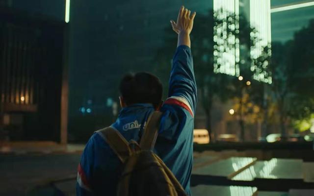 赵薇执导虐心短剧《哥》：只用25分钟，深刻演绎底层人民的悲欢