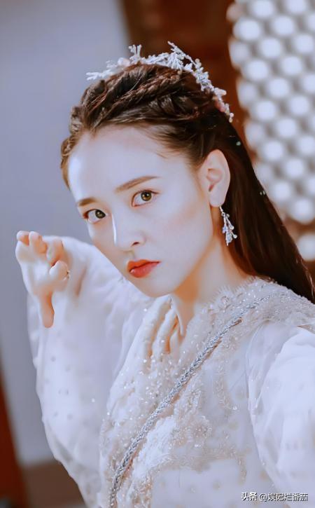 看完《六姊妹》吴倩，再看前夫张雨剑，人生真是没对比就没伤害