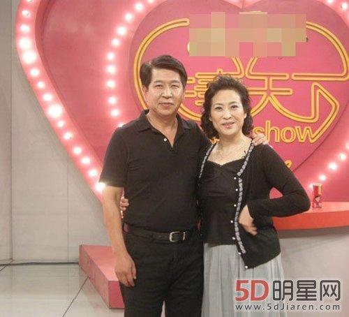 “前半生”拜金骂街揍女婿，戏外嫁台湾男星，曲剧皇后子君妈才是女一号