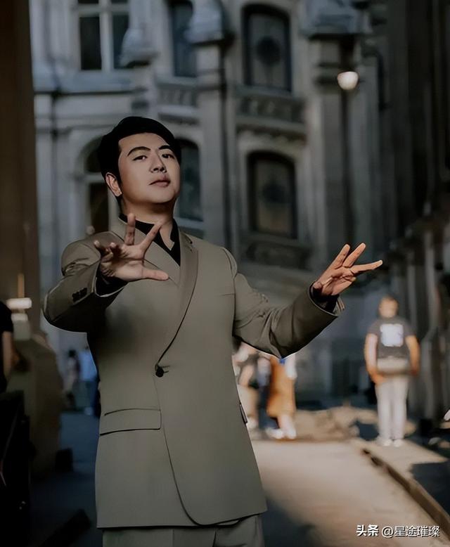 结婚3年后，回头再看郎朗和吉娜的处境，善恶报应都应验了