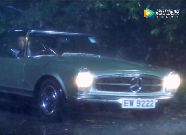 当年周润发为报知遇之恩，拍出了这部港片，却不小心成为了经典