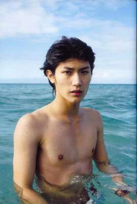 三浦春马自杀(三浦春马自杀现场还原,屋内没有遗书,自杀动机未知)