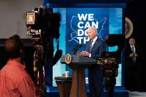 鼓吹“实验室泄漏论”，美国自食“阴谋论”恶果