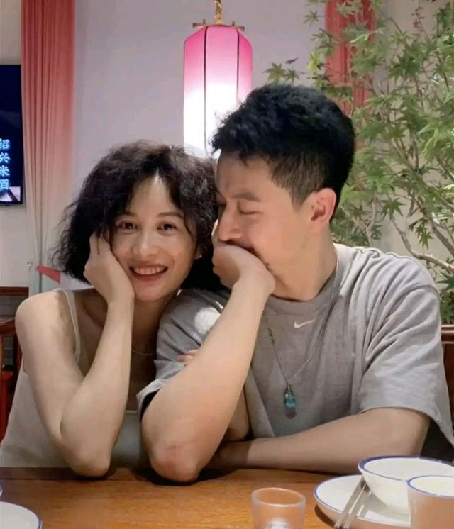 《半熟恋人3》超出节目外的惊喜，毫无交集的 严淼和天超在一起了