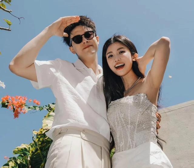 王能能现身罗拉老家疑似见家长，网友怒了：原来我们是play的一环