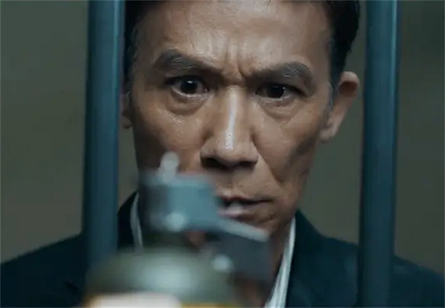 《盲战》又飒又狠厉的女主为达目的，她的手段不得不点赞