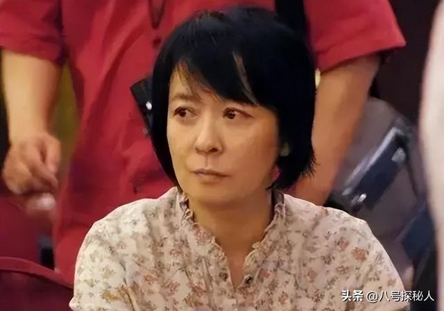 身价过百亿,坐拥北京一条街出门私人飞机,京圈内的富婆都有谁?