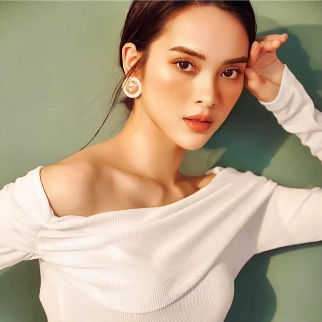 越南绝色美女：每一位都是人间水蜜桃，惊艳你的视线！