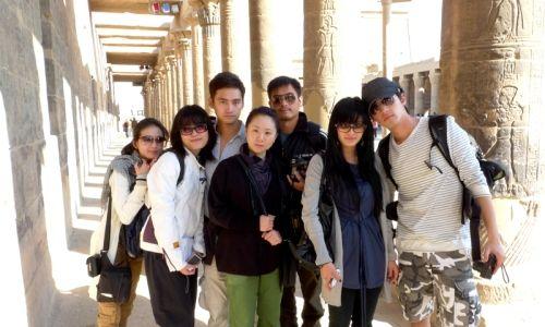 赵丽颖跟冯绍峰领证了，被催婚的却是胡歌