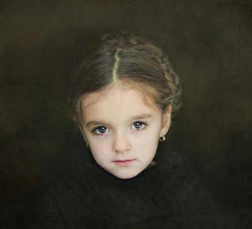 《西西里的美丽传说》女主携手女儿登上意大利版《VOGUE》封面