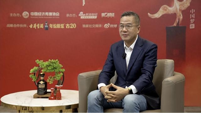 经济学家马光远:中国企业如果卷低价,只有死路一条!有些假冒伪劣还在赚钱,羽绒服里没羽绒,居然那么贵