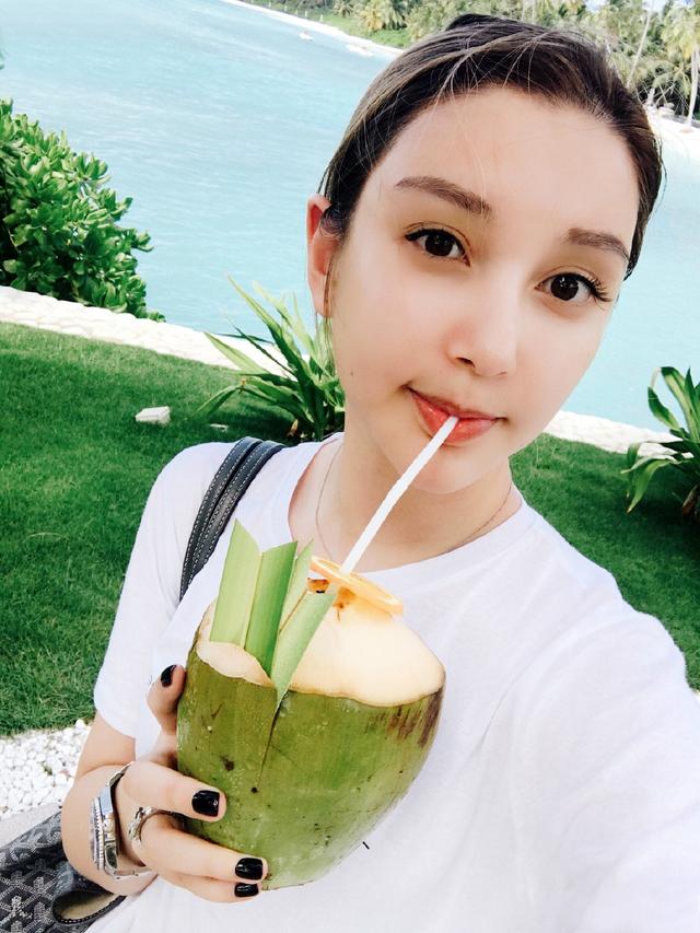 星途坎坷的薛之谦：高调与前妻复合，前女友爆料让他人设坍塌