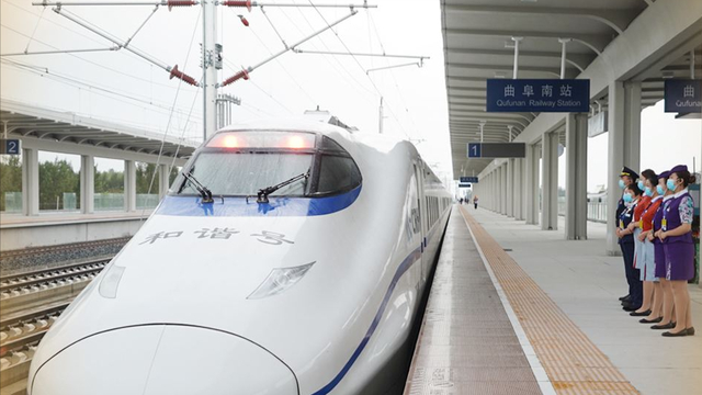 我国高铁如此发达,为何不取消绿皮火车?原来大有用途