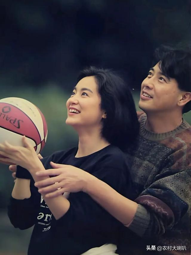 月如歌！秦汉林青霞年轻时绝美瞬间，如今回首是否依旧动人？