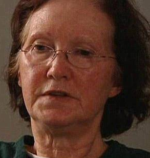 国外女子一生中曾谋害五位亲夫，被称“黑寡妇”老年终落网