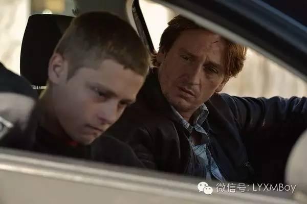 《昂首挺胸》：十七岁的牺牲者