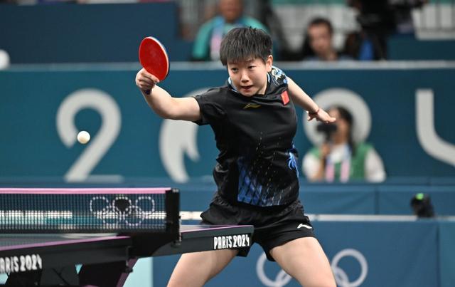 一局未丢晋级决赛，孙颖赛后为何拒绝庆祝，她眼中只有友情和冠军