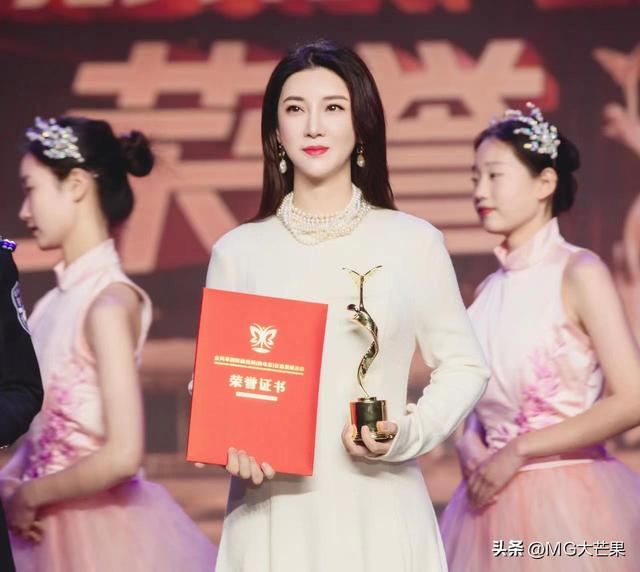 《外来媳妇本地郎》湛江美女伍燕，身份不简单，已低调结婚生子